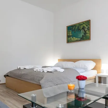Spacious & Pleasent 2Br Apt. Near Milenium Tower Wien Exterior foto