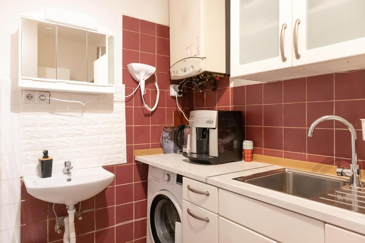 Spacious & Pleasent 2br Apt. Near Milenium Tower * Wien