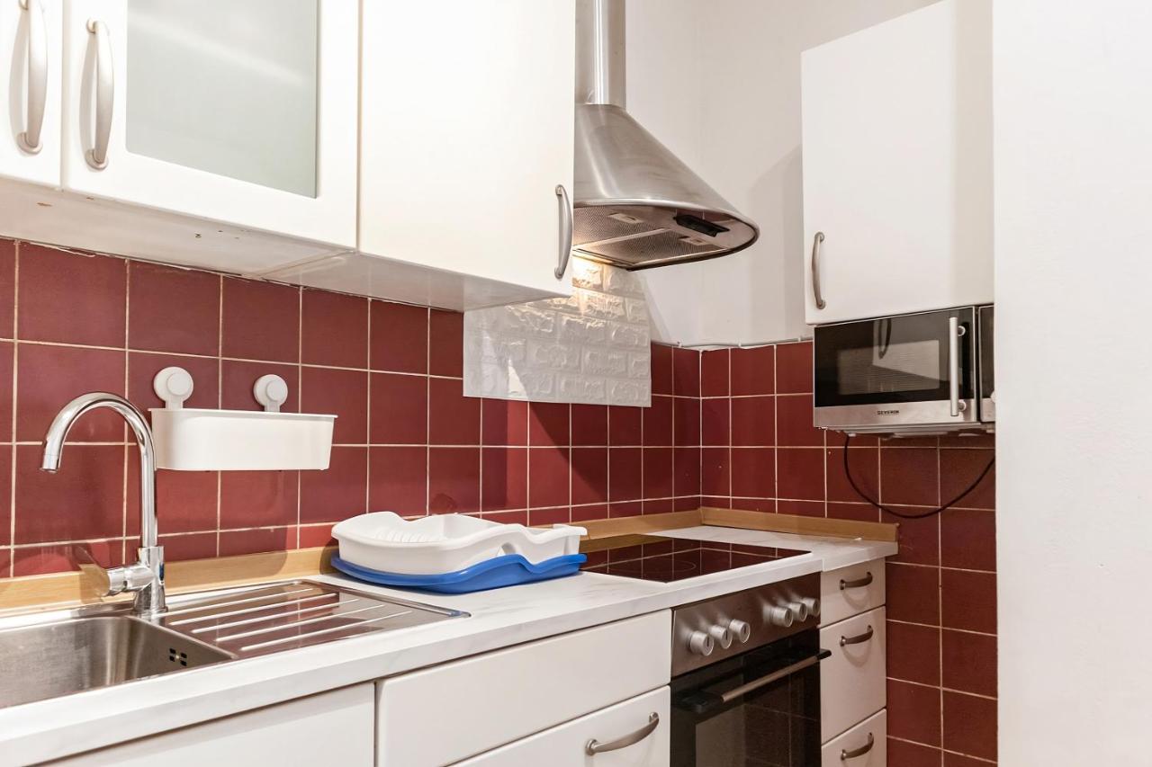 Apartment Spacious & Pleasent 2br Apt. Near Milenium Tower